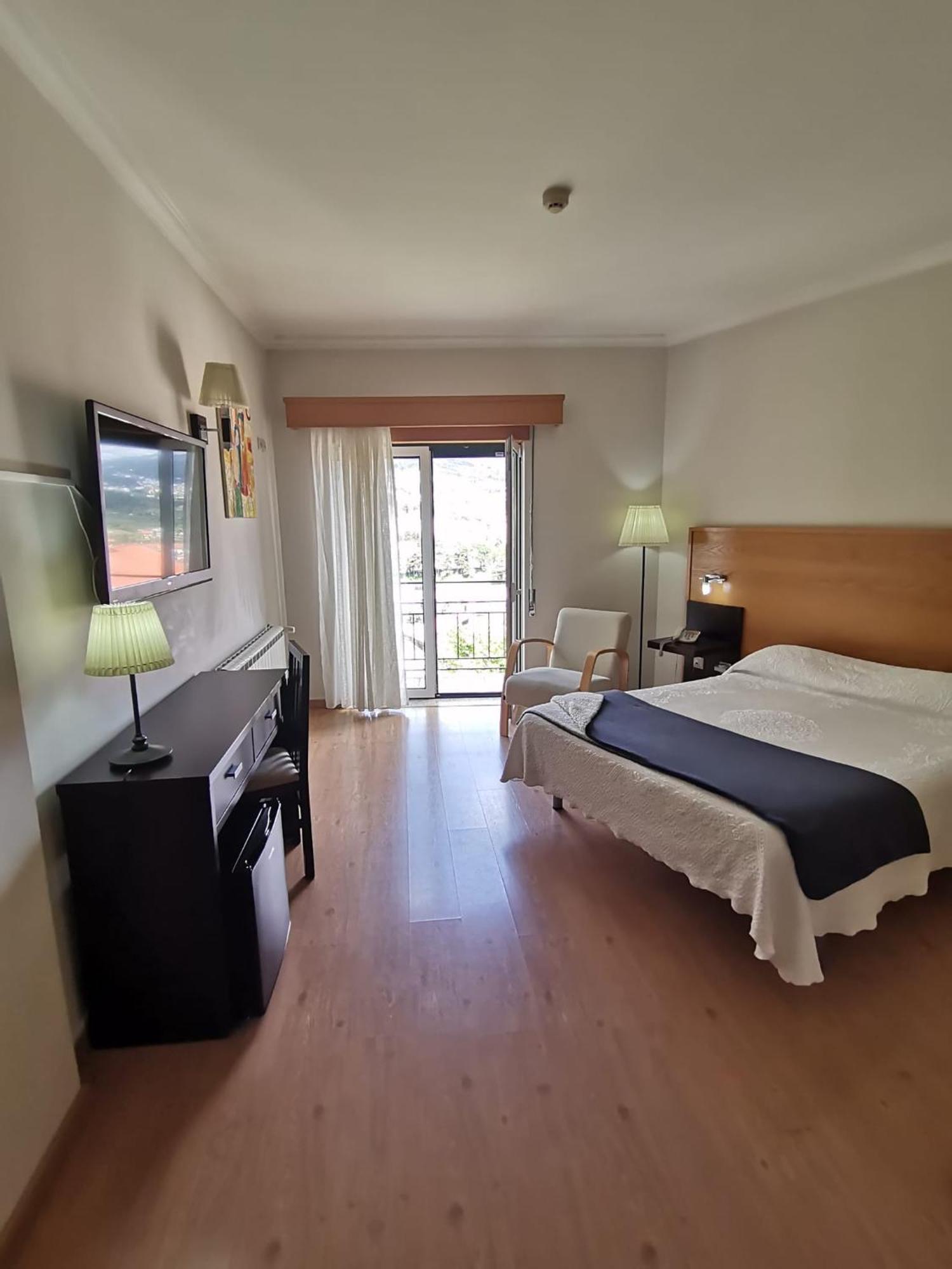 Hotel Covilha Jardim Exterior photo